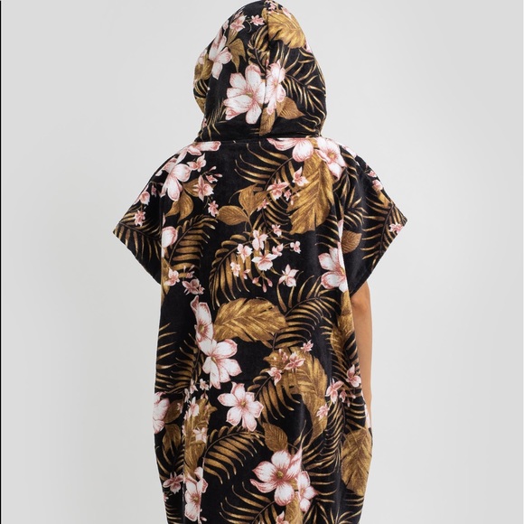 ☀️RIP CURL☀️ PLAYABELLA HOODED BEACH TOWEL - Picture 11 of 15